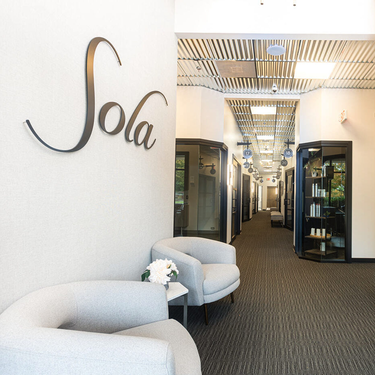 Diana Shepherd — Dee Shepherd, Studio 105 at Sola Salon Studios SoDo